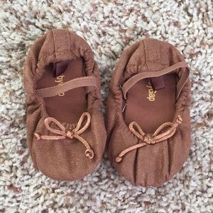 Baby gap infant shoes